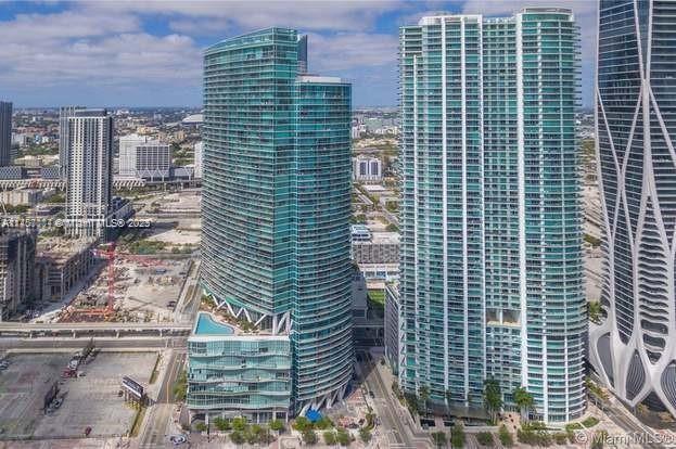 Building Photo - 888 Biscayne Blvd