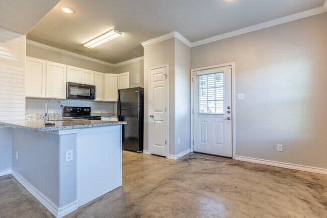 Building Photo - 6265 Eddie Way