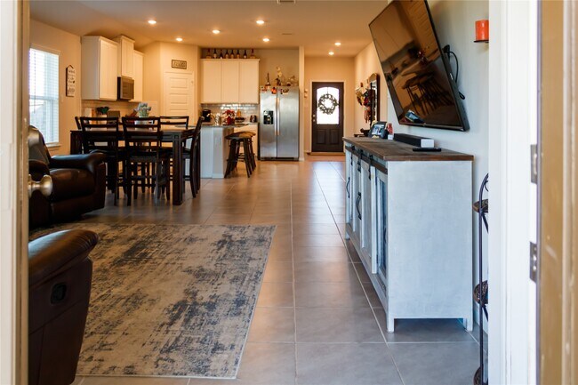 Building Photo - 10201 Waterwall Ln