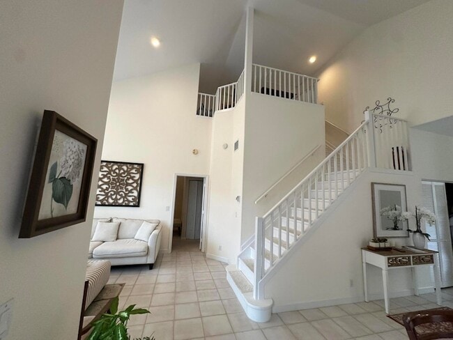 Building Photo - 77 Spyglass Way