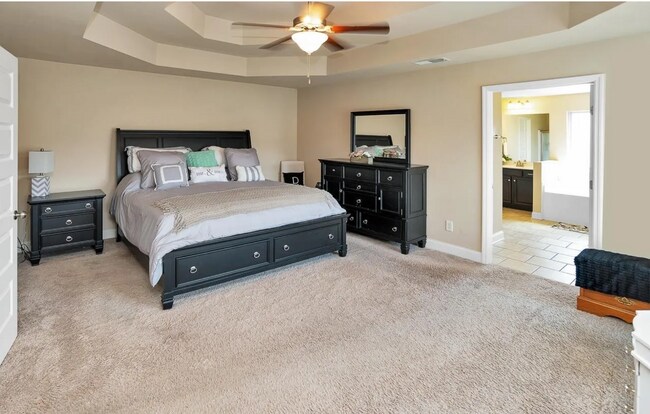 Building Photo - 7102 Sutter Ct