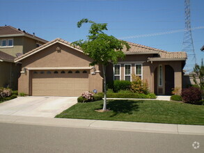 Building Photo - Folsom Parkway Single Level Upgraded on Gr...