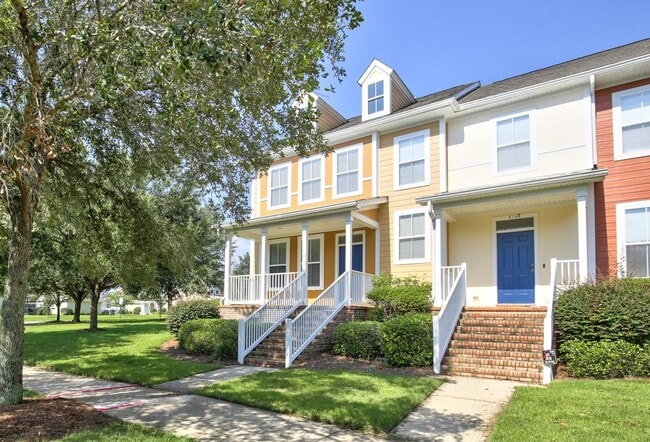 Building Photo - 4150 Four Oaks Blvd