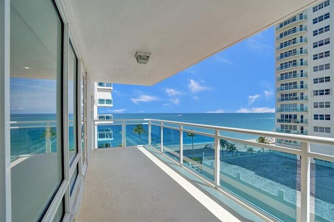 Building Photo - 3430 Galt Ocean Dr