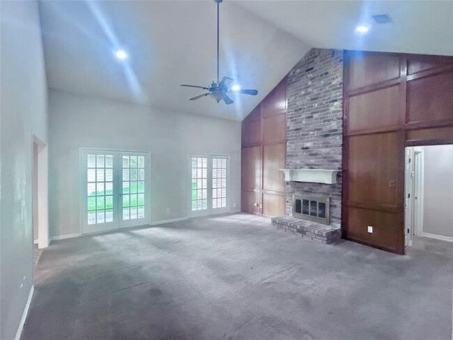 Building Photo - 11622 1 Token Dr