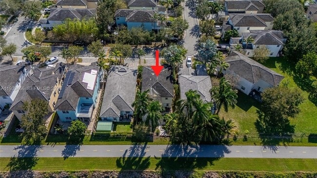 Building Photo - 3641 NE 4th St