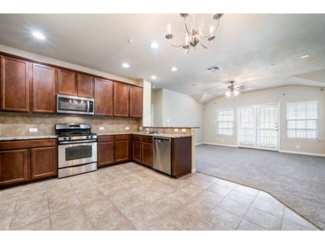 Building Photo - 1310 W Parmer Ln