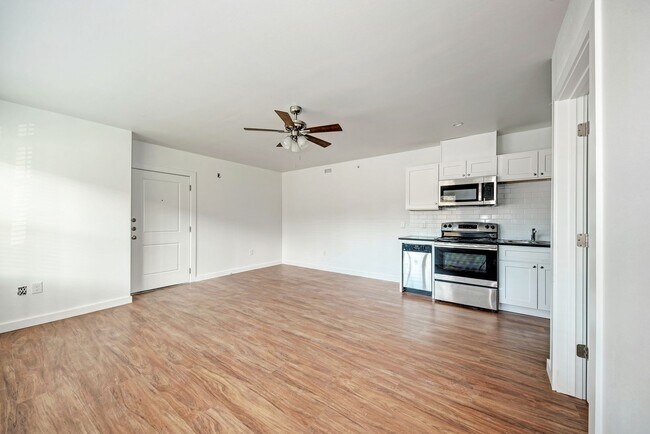 Building Photo - Park Avenue 108