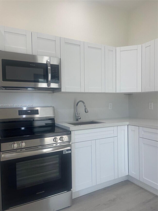 Building Photo - 8775 SW 164th St