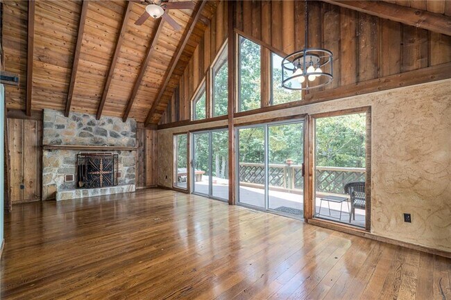 Building Photo - 771 Little Hendricks Mountain Rd