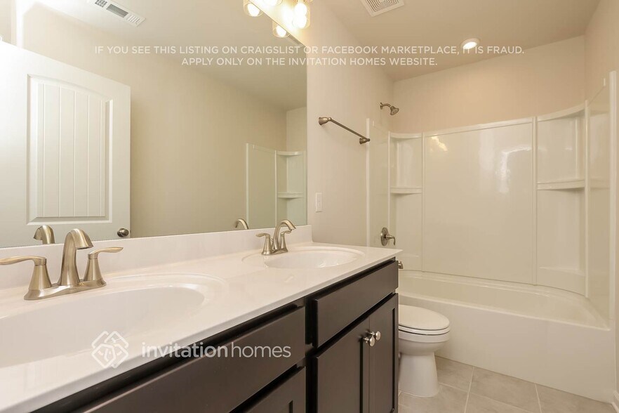 Building Photo - 127 Fister Dr