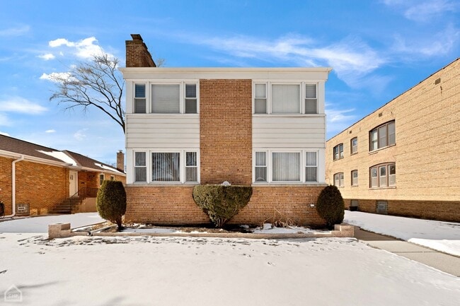 Primary Photo - 8912 Forestview Rd
