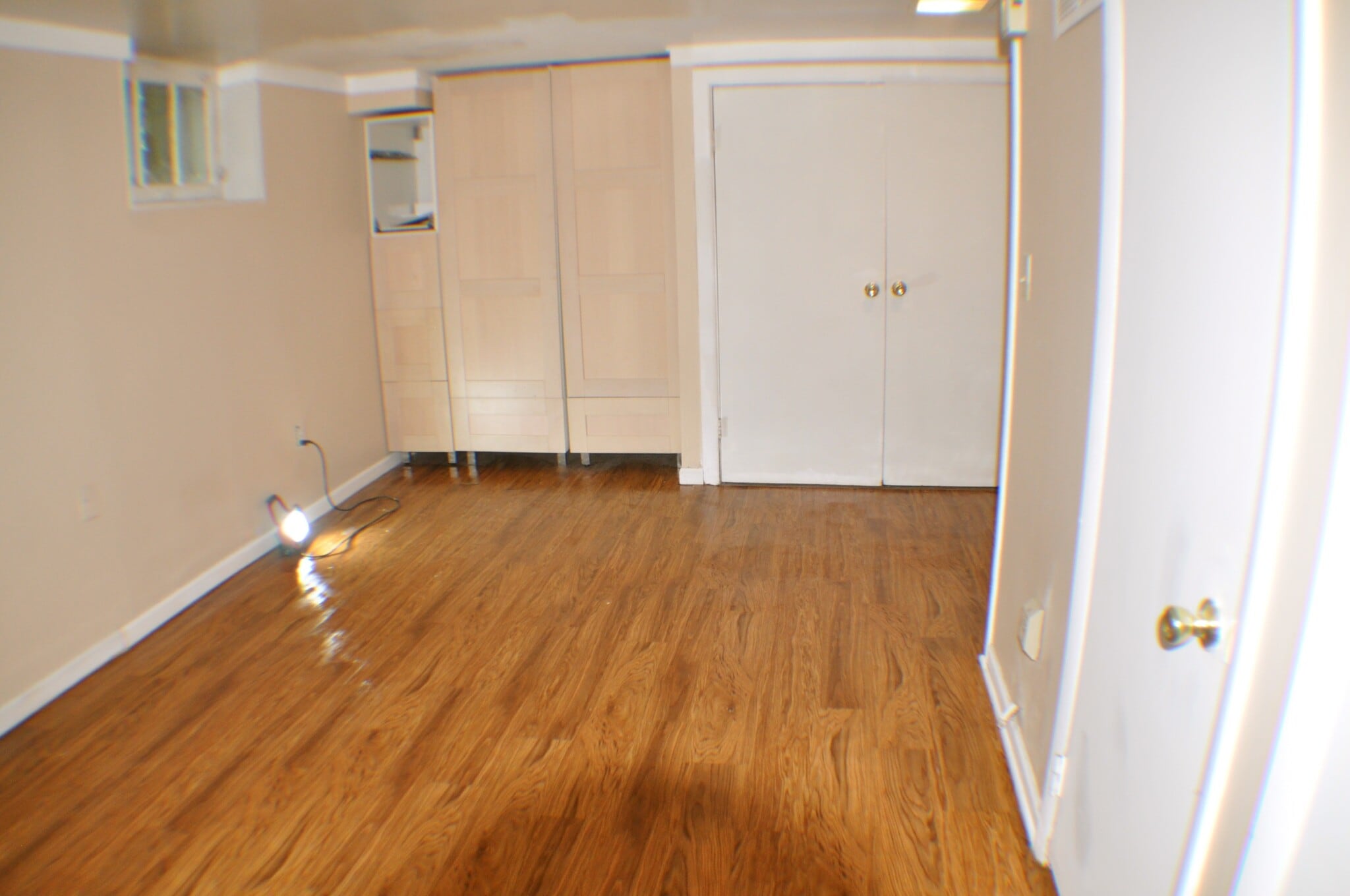 Building Photo - 913 Illinois St