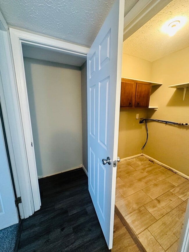 Building Photo - 4216 Billtown Rd