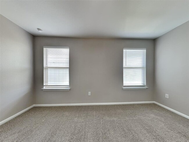 Building Photo - 5343 Marsh Ln