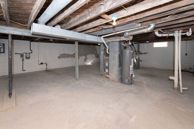 Building Photo - 4715 Green Glen Ln