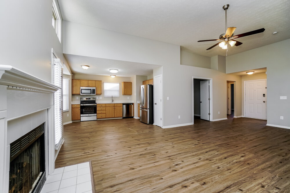 Building Photo - 5655 Dashshund Ct