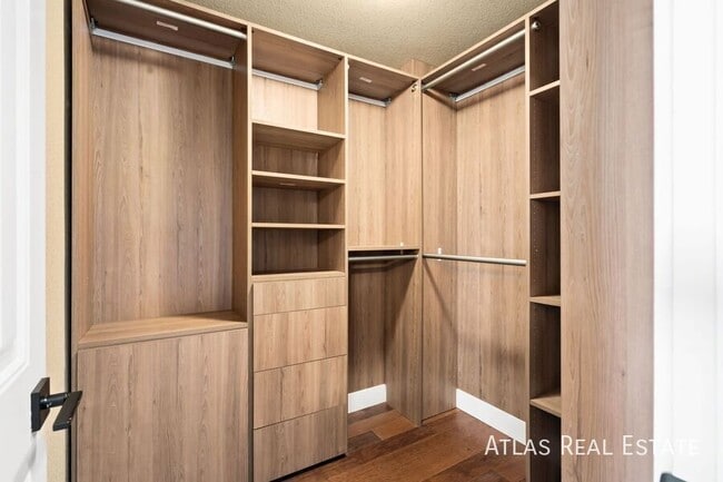 Building Photo - 893 Shirttail Peak Ct