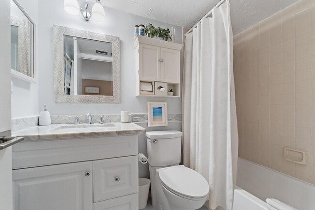 Building Photo - 1605 S US Hwy 1