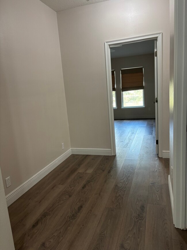 Building Photo - 12974 Kegan St