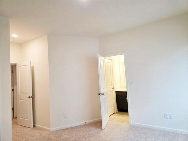 Building Photo - 5514 Leyland Dr