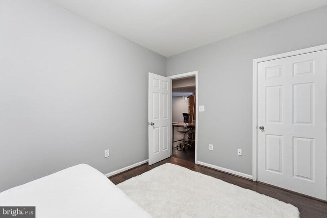 Building Photo - 1 Rivers Edge Terrace