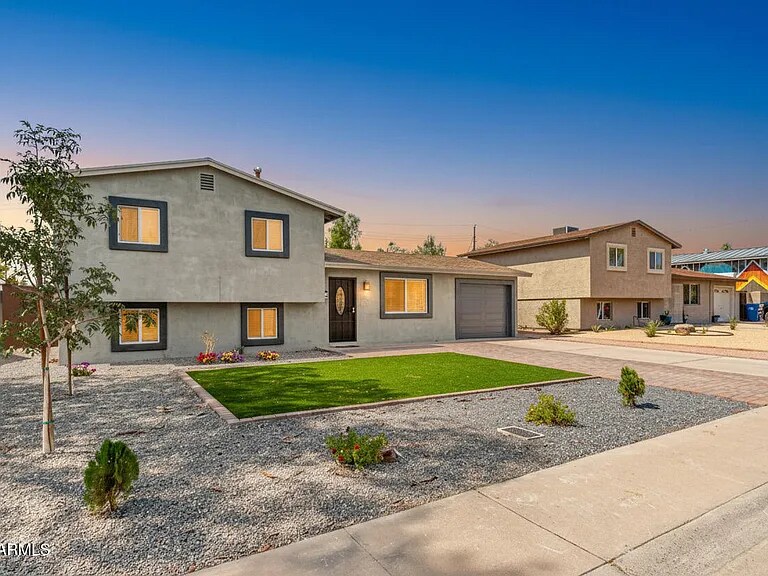 Building Photo - 703 E Taylor St