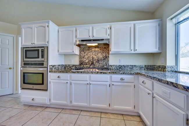 Building Photo - SE!! 4 Bedrooms!! Single Story!! NO HOA!! 3 Car Garage!!! Pool!!! Spa!!! RV Parking!!! Low mainte...