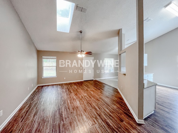 Building Photo - 439 Moby Dick Dr N