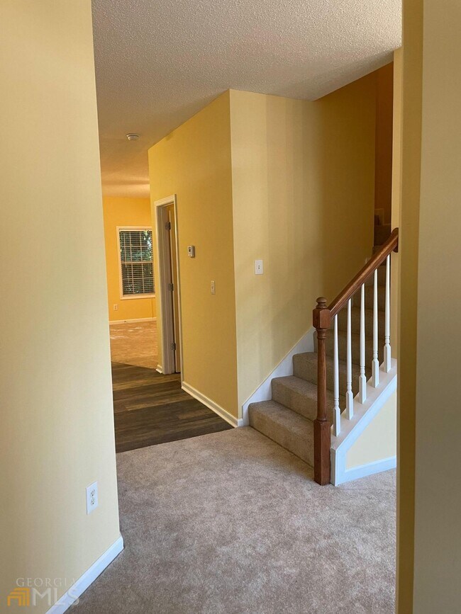 Building Photo - 237 Timber Wolf Trail