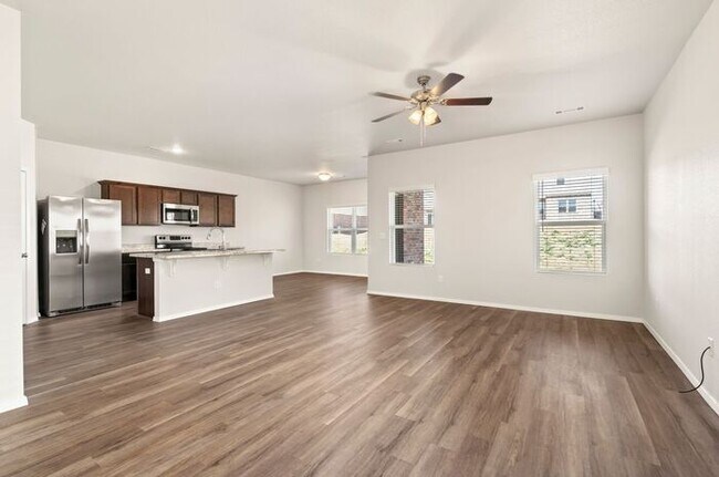 Building Photo - Fire Up Summer! Get a FREE Blackstone Grill if You Sign by July 15 | 3 Bed, 2.5 Bath Home in Farm...
