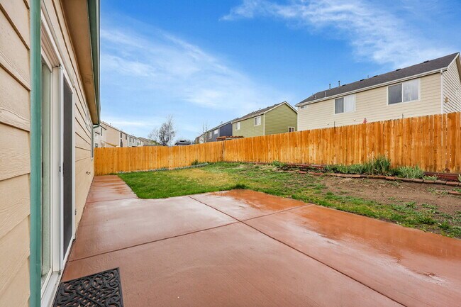 Building Photo - $2,100.00 - 3 Beds, 2 Baths, Single Family...