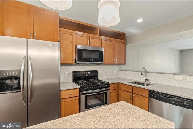 Building Photo - 5272 Maris Ave