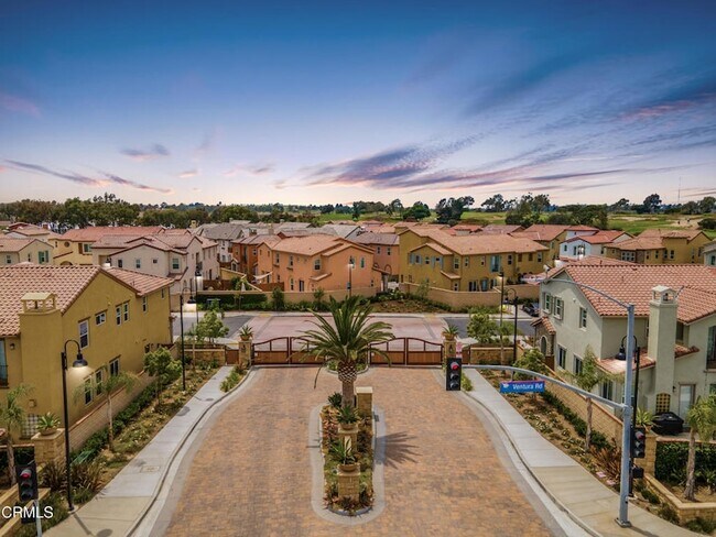 Building Photo - 1561 Thorpe Trl