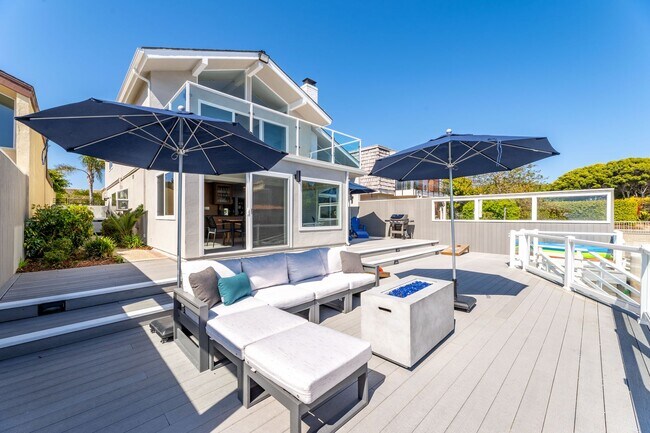 Building Photo - 3810WH - The Hemlock Hideaway | 4 Bed 2.5 ...