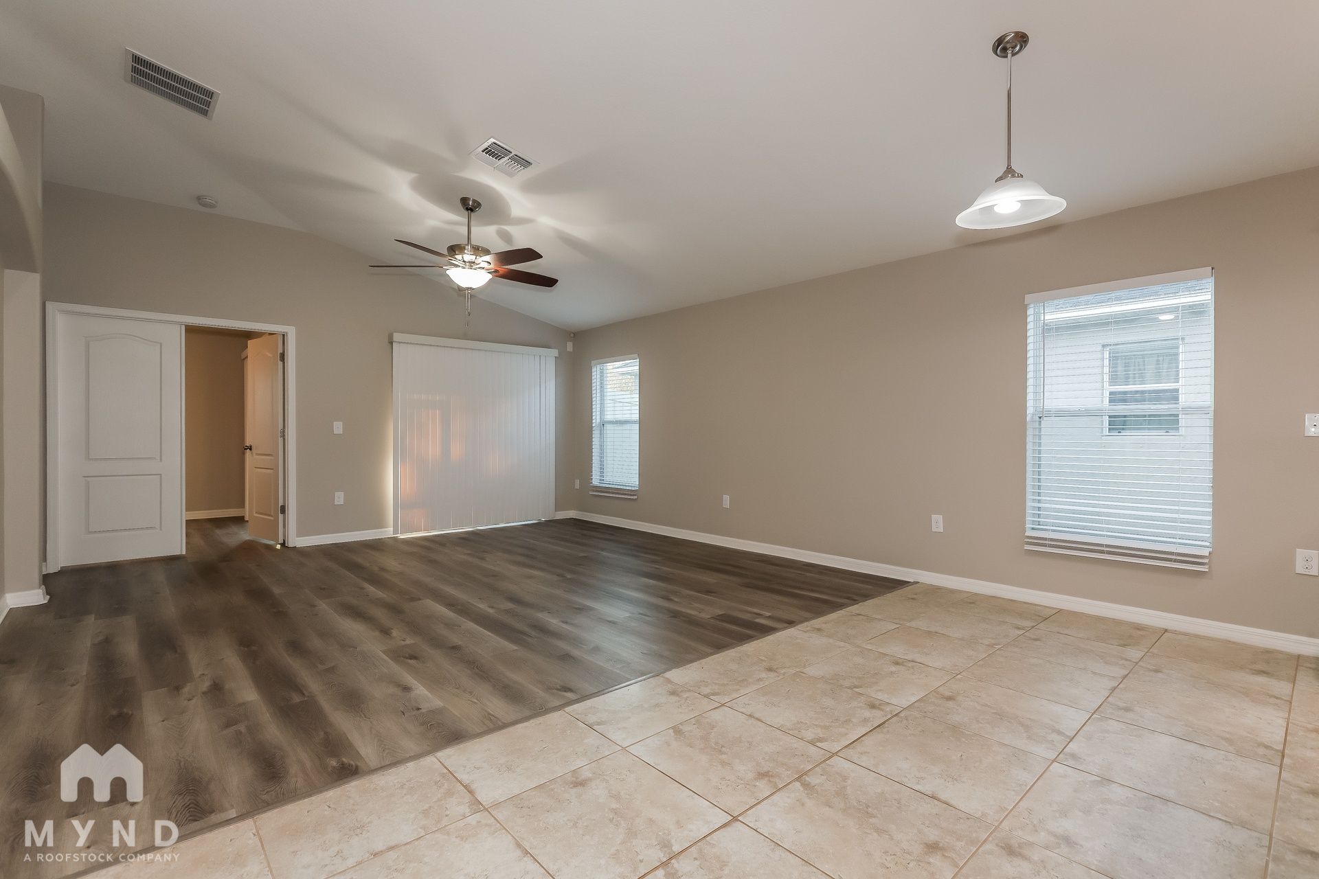 Building Photo - 10313 Summer Azure Dr