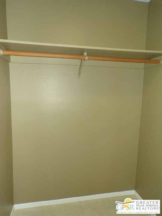 Building Photo - 2559 Whitewater Club Dr
