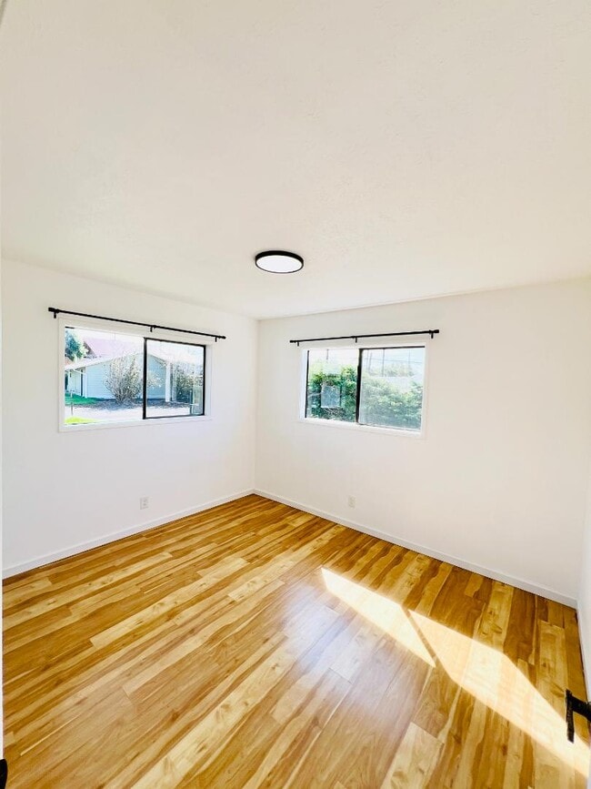 Building Photo - 66-1734 A Kawaihae Rd