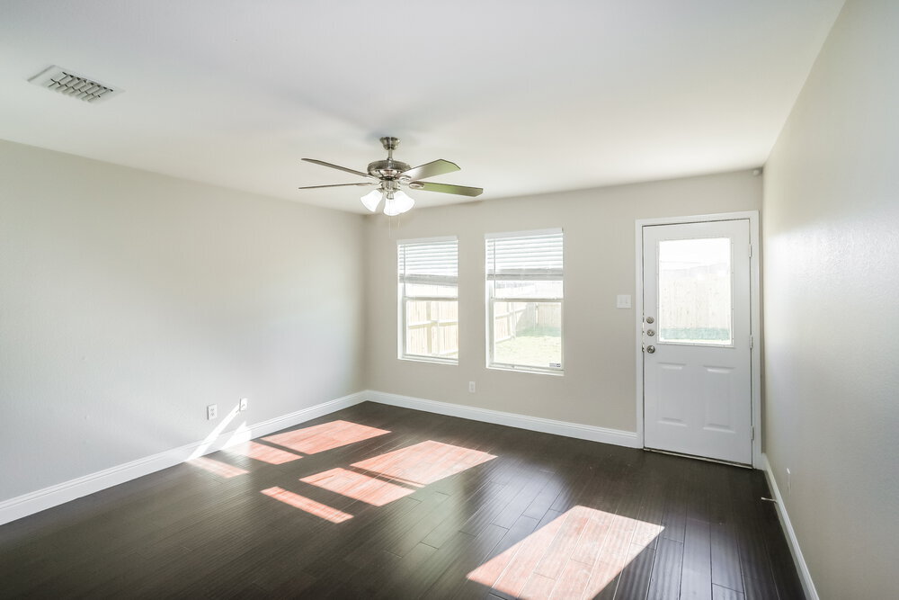 Building Photo - 1428 Waterford Dr