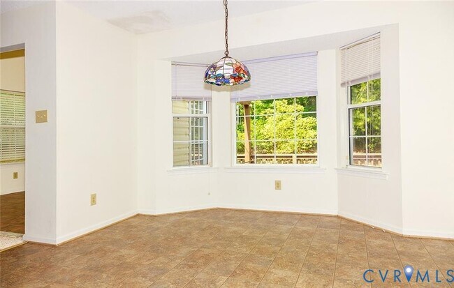 Building Photo - 3920 Pine Bluff Ct