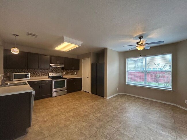 Building Photo - 1423 Range Finder