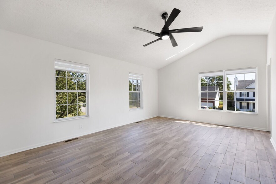 Building Photo - 2150 Blake Dr
