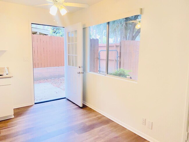 Building Photo - 25260