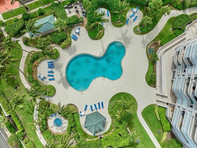 Building Photo - 5051 N Hwy A1A