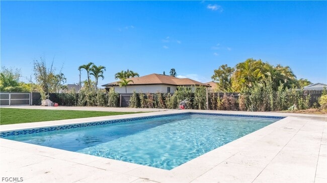 Building Photo - 2836 NW 5th St