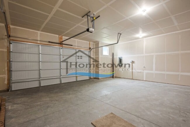 Building Photo - Woodbridge South Home with 4 Bedrooms and 3 Bathrooms in Post Falls build in 2021!