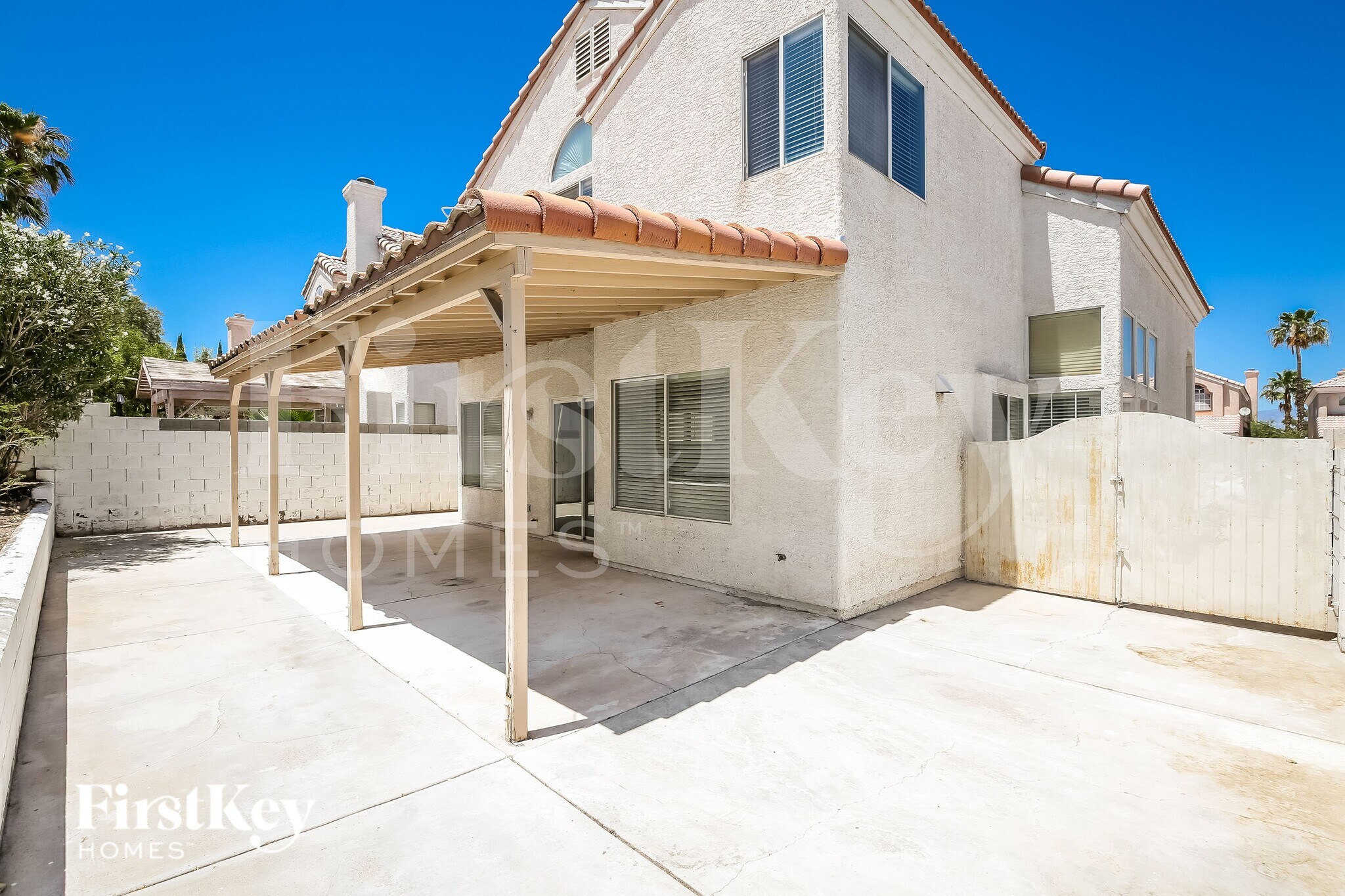 Building Photo - 8041 Hilliard Ave