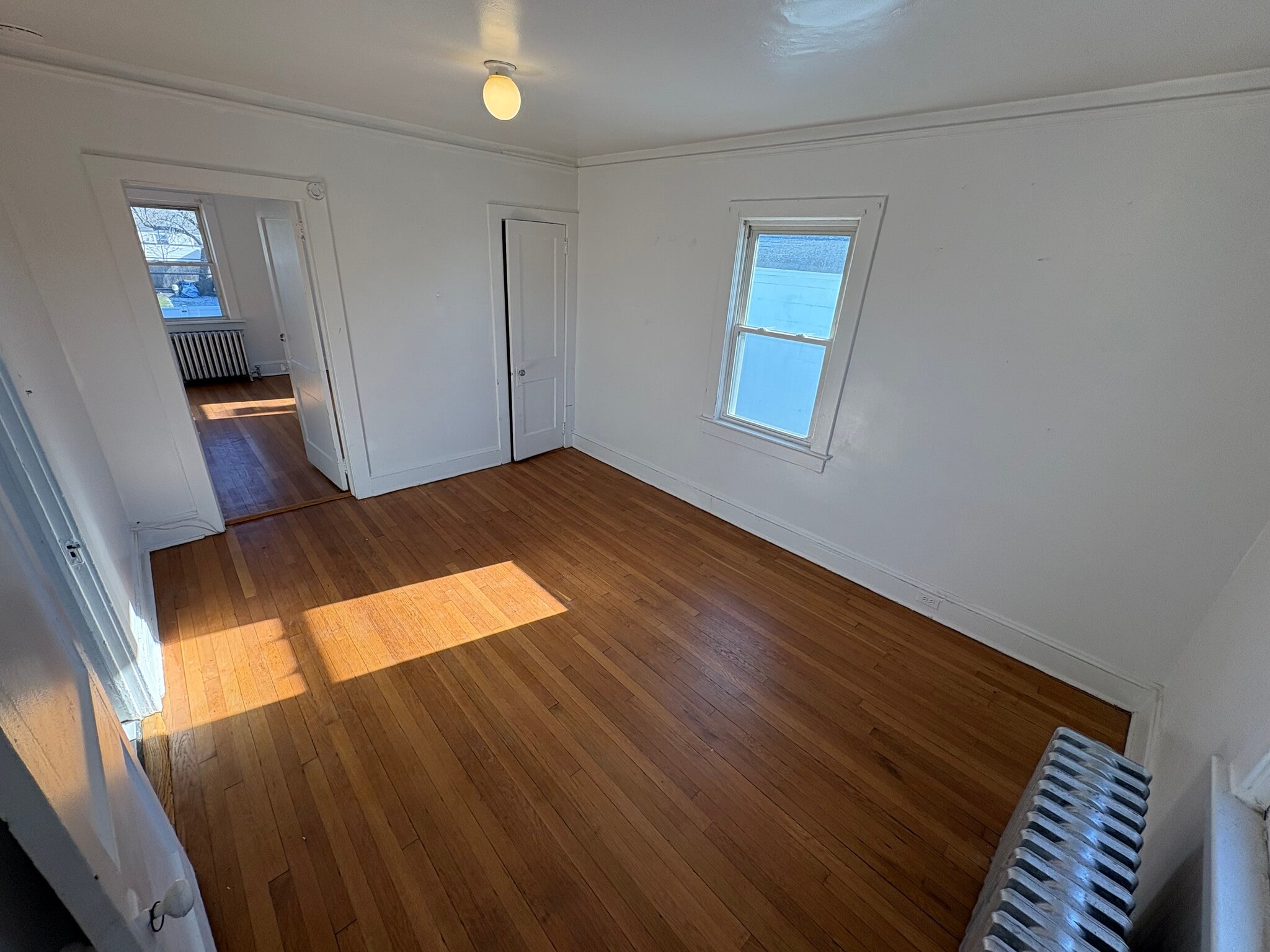 Building Photo - 35 13th St