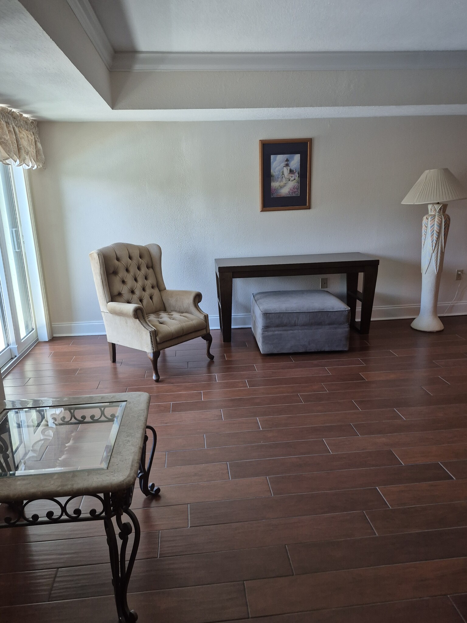 Sitting Area - 830 S Gulfview Blvd