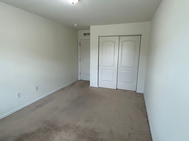 Building Photo - 3 Bedroom | 2.5 Bath Home in Raleigh - Fen...